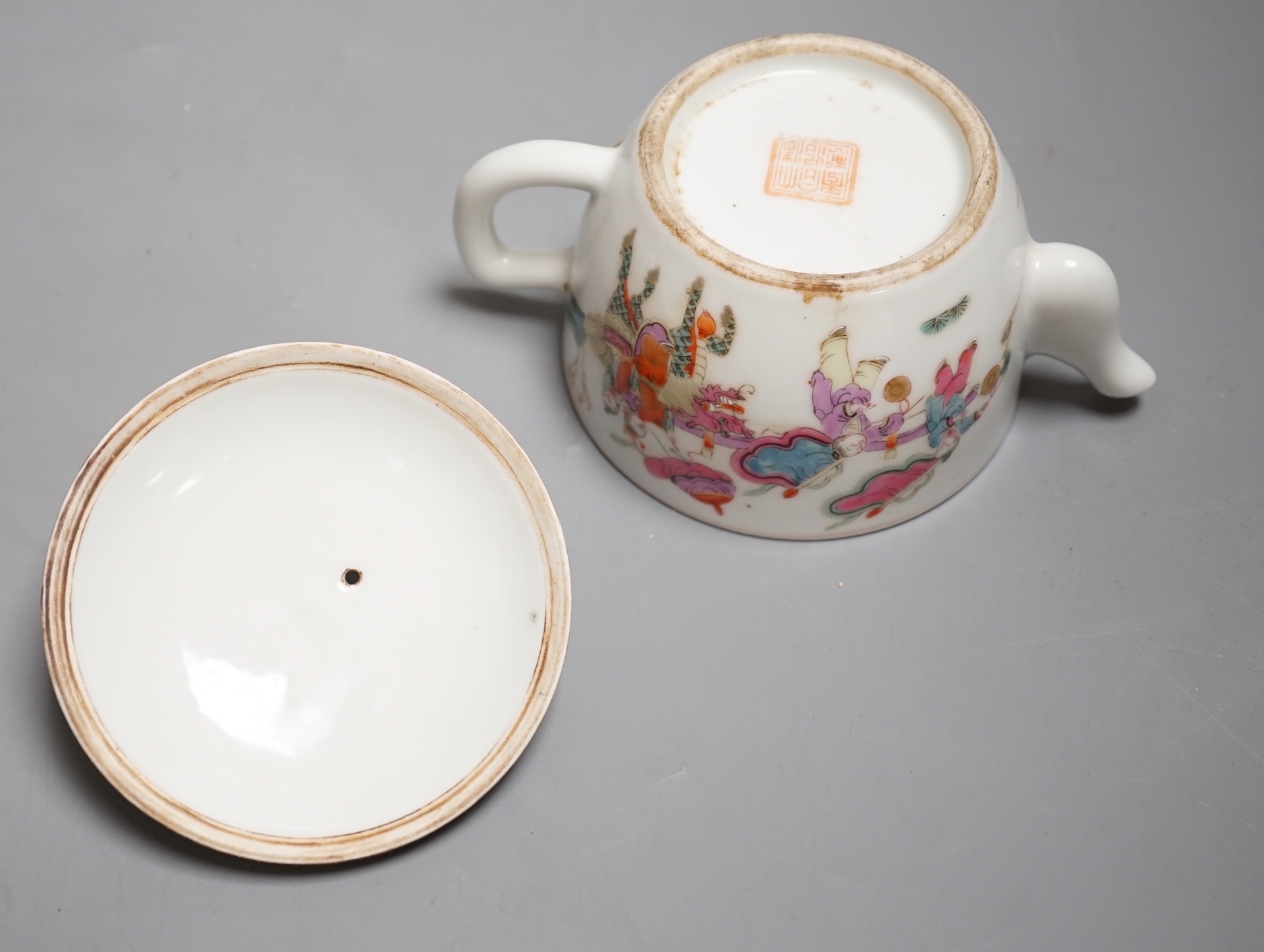 A Chinese famille rose teapot and cover - 10cm high